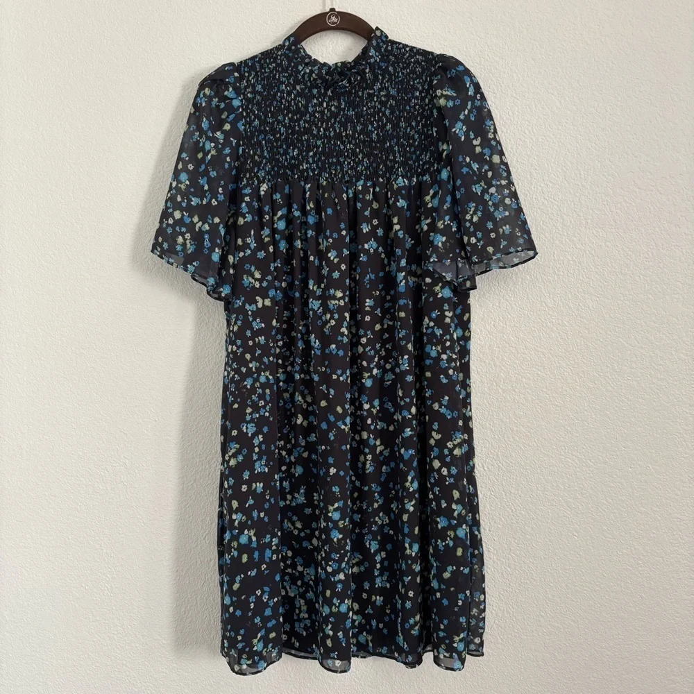 French Connection Women's Size Medium Blue Floral Ferna Bella Smock Dress